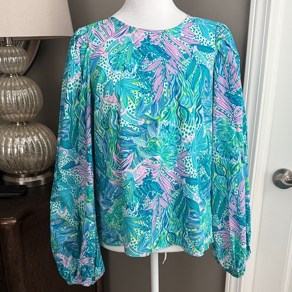 Lilly Pulitzer Women's Blue and Pink Blouse